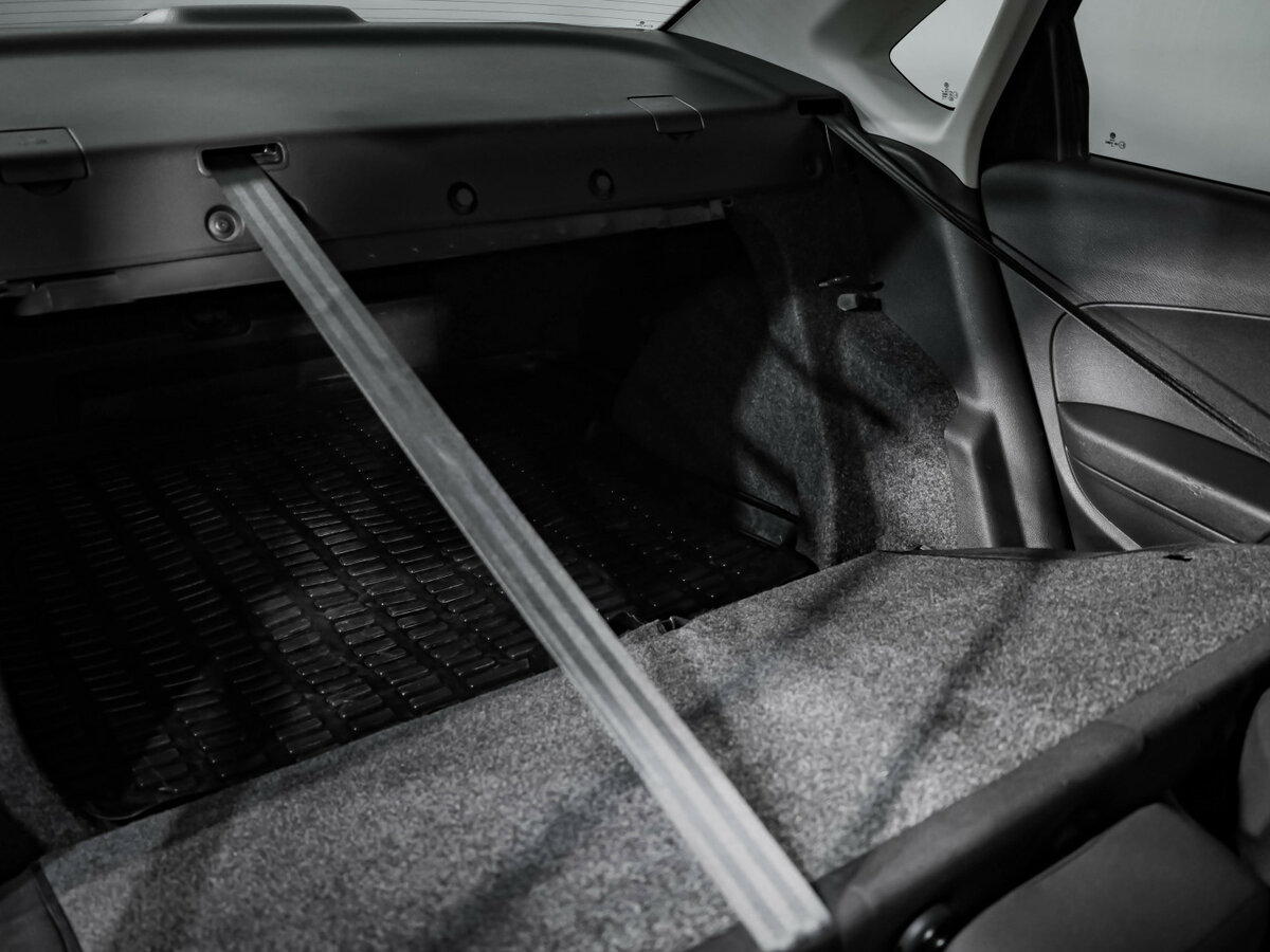 Купить Volkswagen Polo с пробегом. Фото: #18