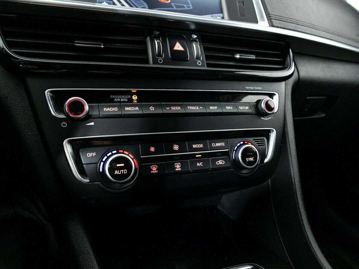 Купить Kia Optima с пробегом. Фото: #20