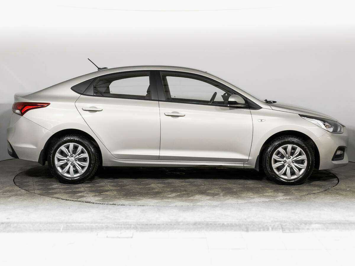Купить Hyundai Solaris с пробегом. Фото: #3