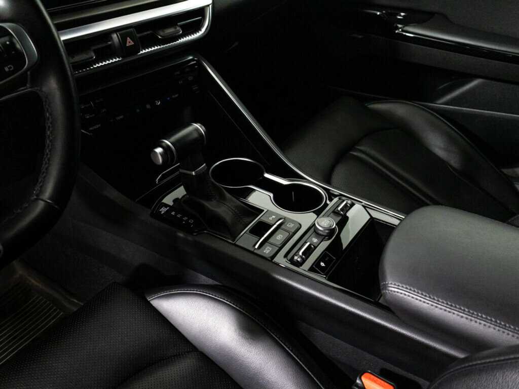 Купить Kia K5 с пробегом. Фото: #18