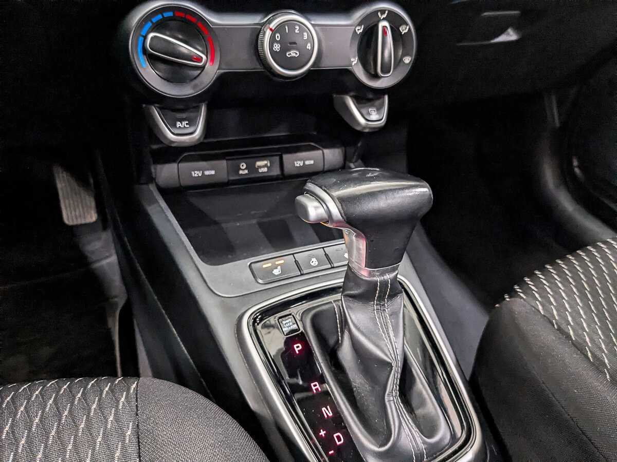 Купить Kia Rio с пробегом. Фото: #17