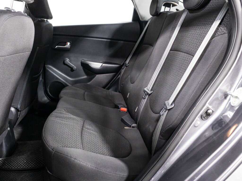 Купить Kia Rio с пробегом. Фото: #9
