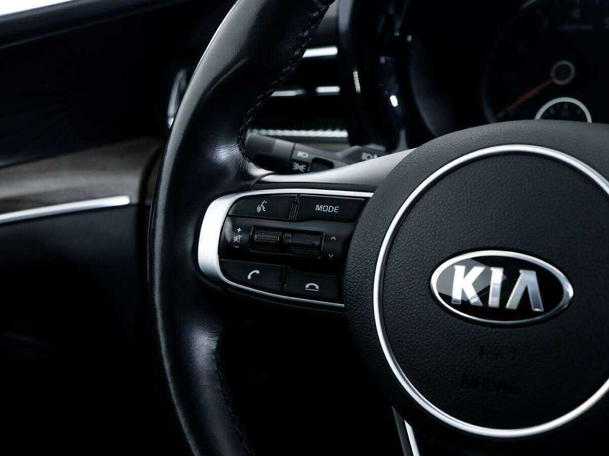 Купить Kia K5 с пробегом. Фото: #12