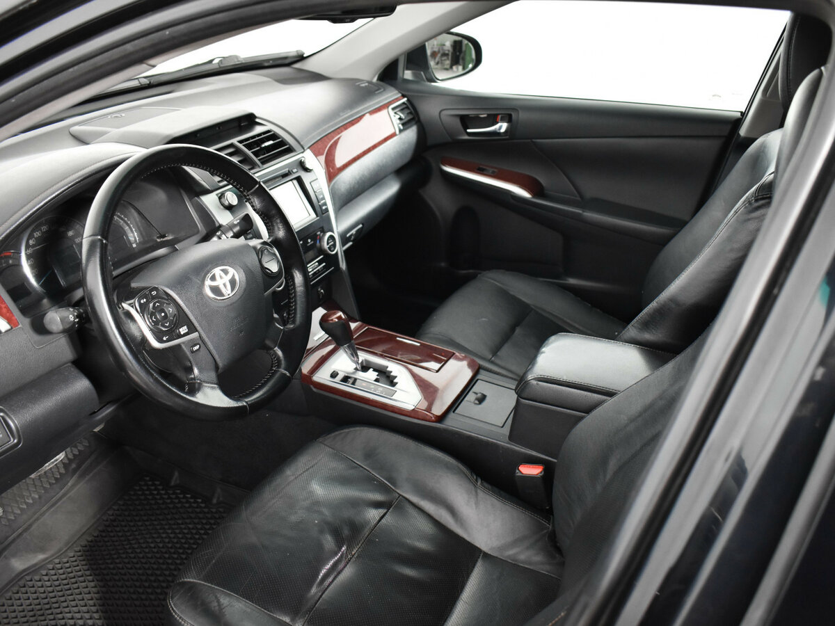 Купить Toyota Camry с пробегом. Фото: #6