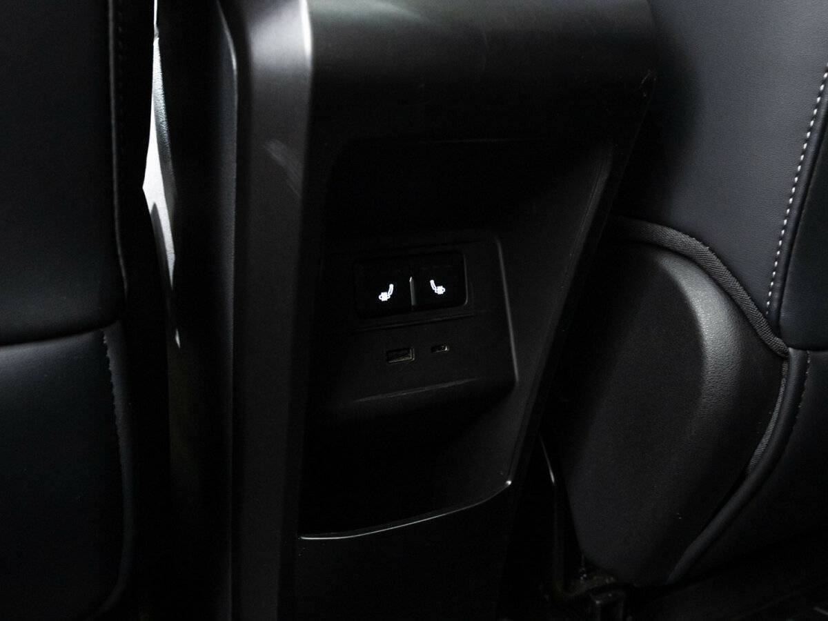 Купить Jaecoo J7 с пробегом. Фото: #23