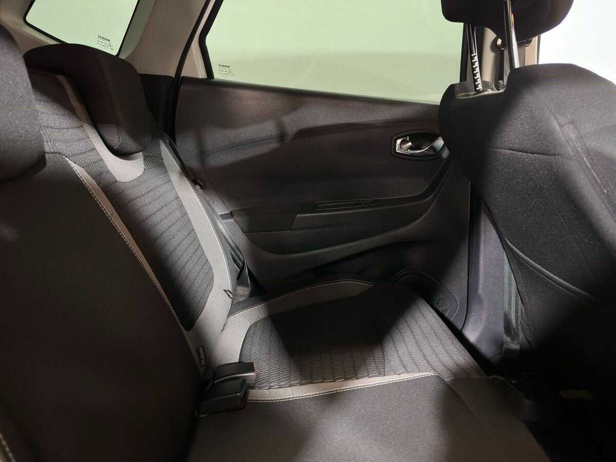 Купить Renault Kaptur с пробегом. Фото: #8