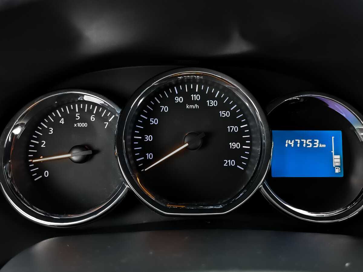 Купить Renault Logan с пробегом. Фото: #11