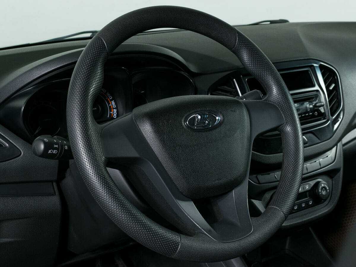 Купить Lada (ВАЗ) Vesta с пробегом. Фото: #12