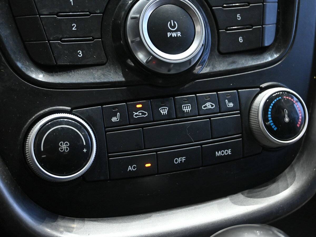 Купить FAW Besturn X80 с пробегом. Фото: #7