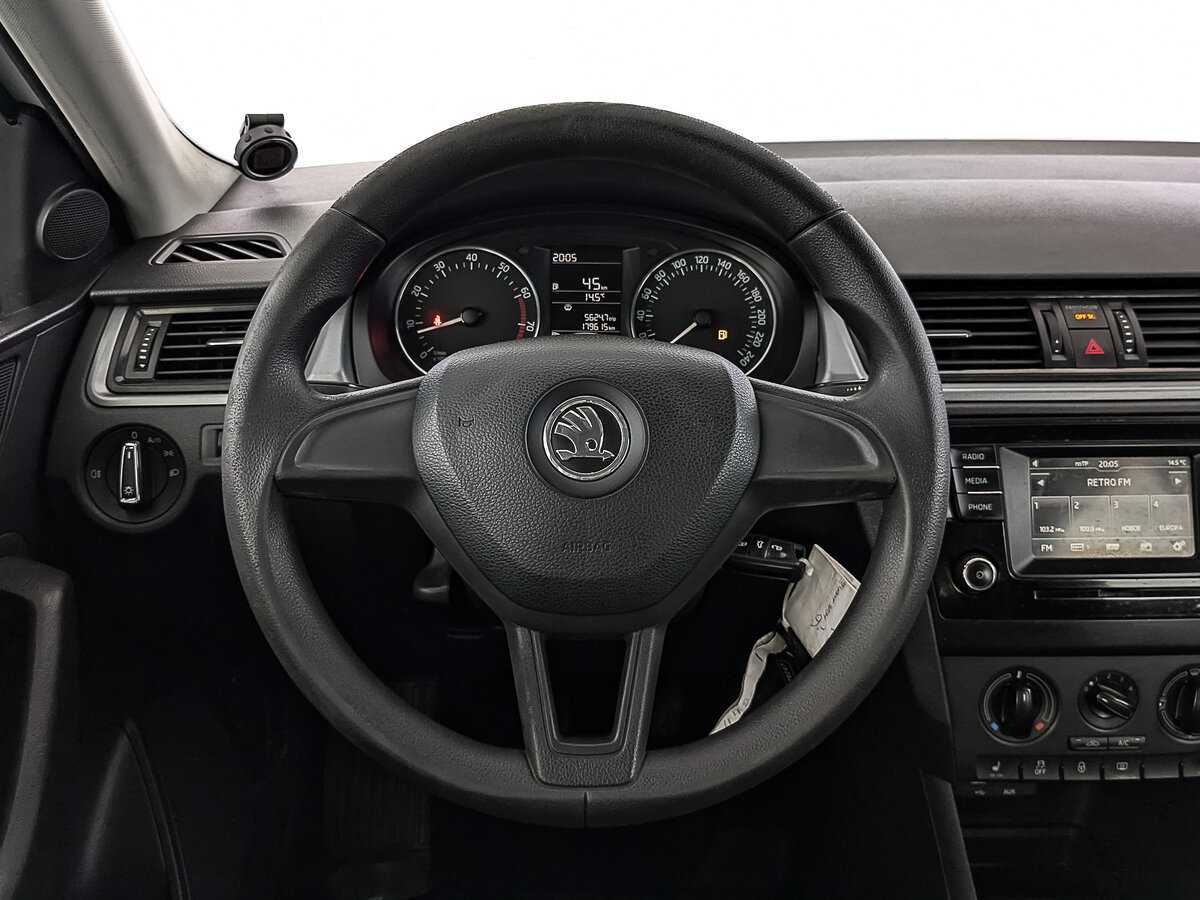 Купить Skoda Rapid с пробегом. Фото: #20