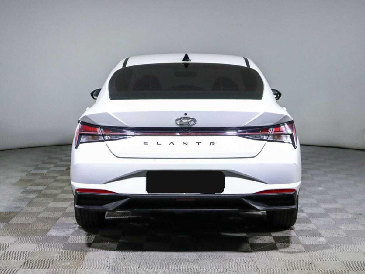 Купить Hyundai Elantra с пробегом. Фото: #5