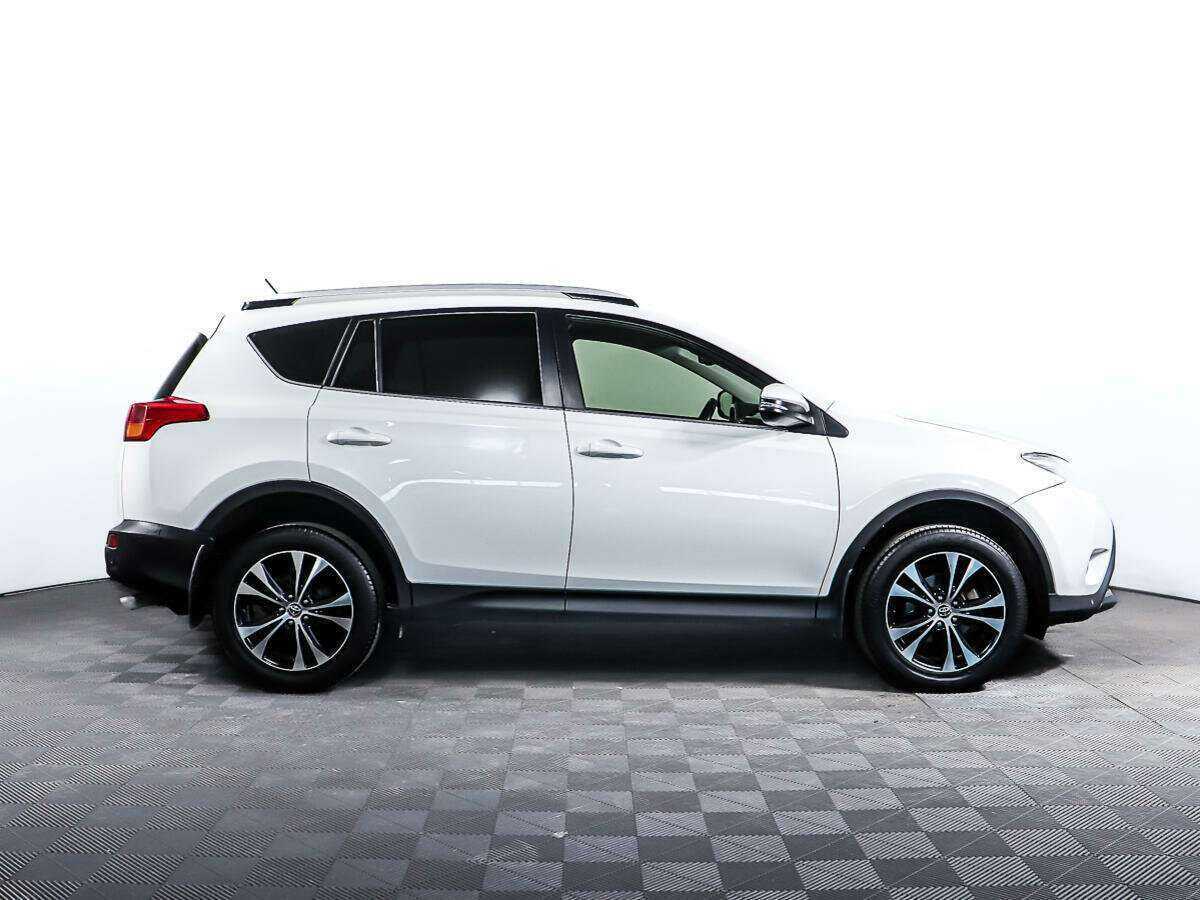 Купить Toyota RAV4 с пробегом. Фото: #3