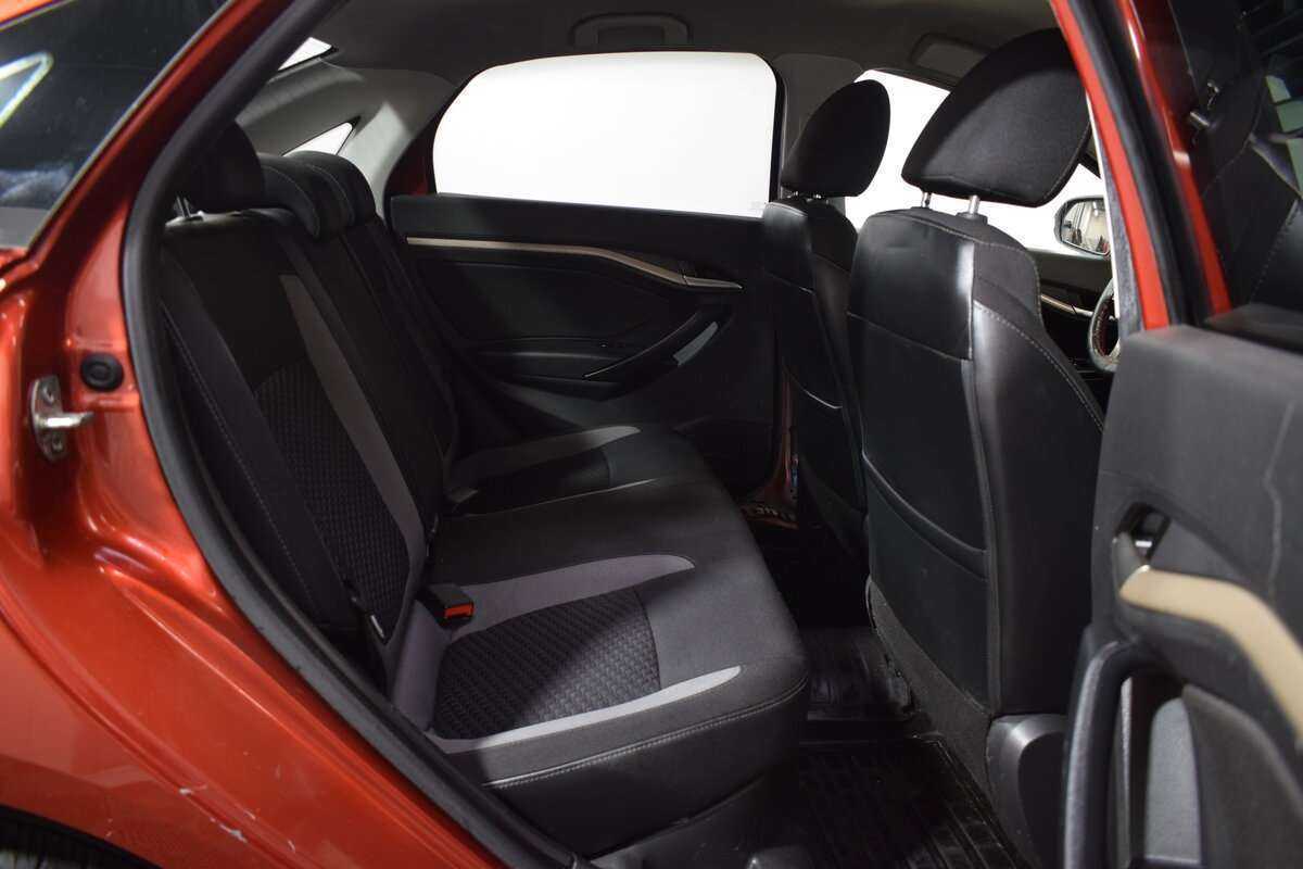 Купить Lada (ВАЗ) Vesta с пробегом. Фото: #12