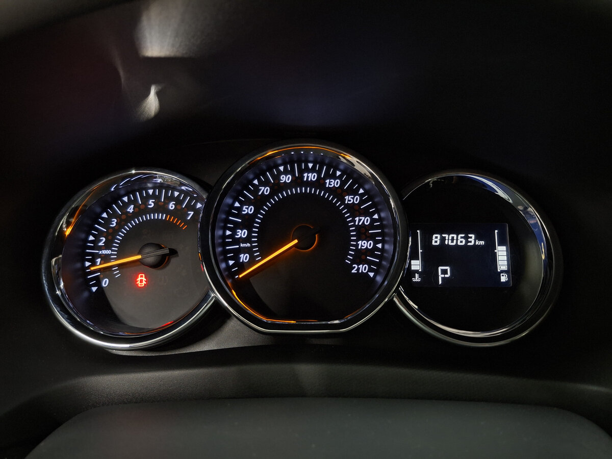 Купить Renault Sandero с пробегом. Фото: #12