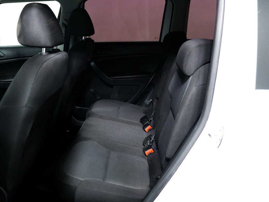 Купить Skoda Yeti с пробегом. Фото: #11