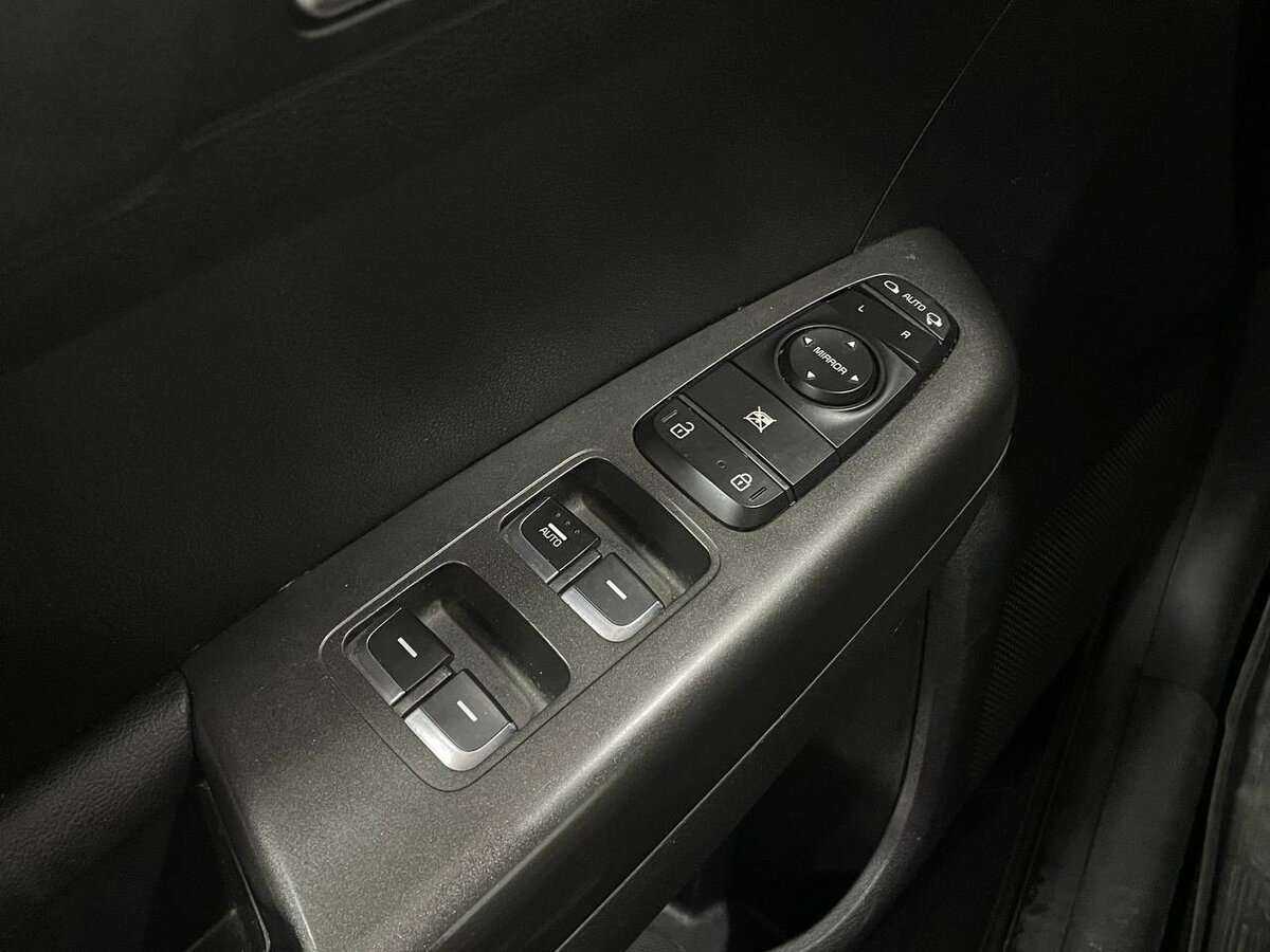 Купить Kia Sportage с пробегом. Фото: #10
