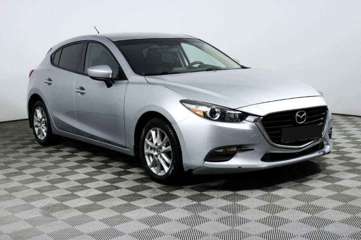 Купить Mazda 3 с пробегом. Фото: #2