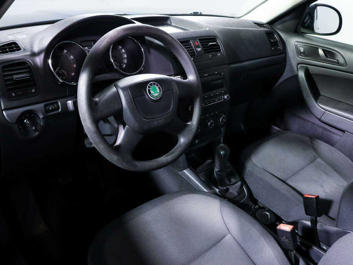 Купить Skoda Yeti с пробегом. Фото: #12
