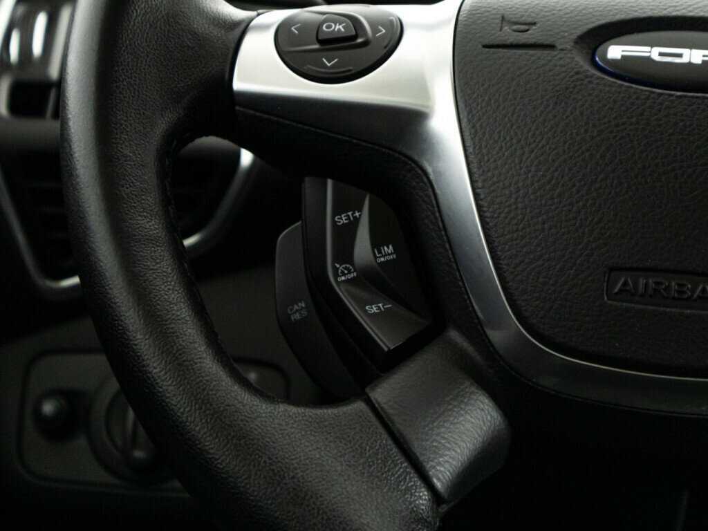 Купить Ford Kuga с пробегом. Фото: #18