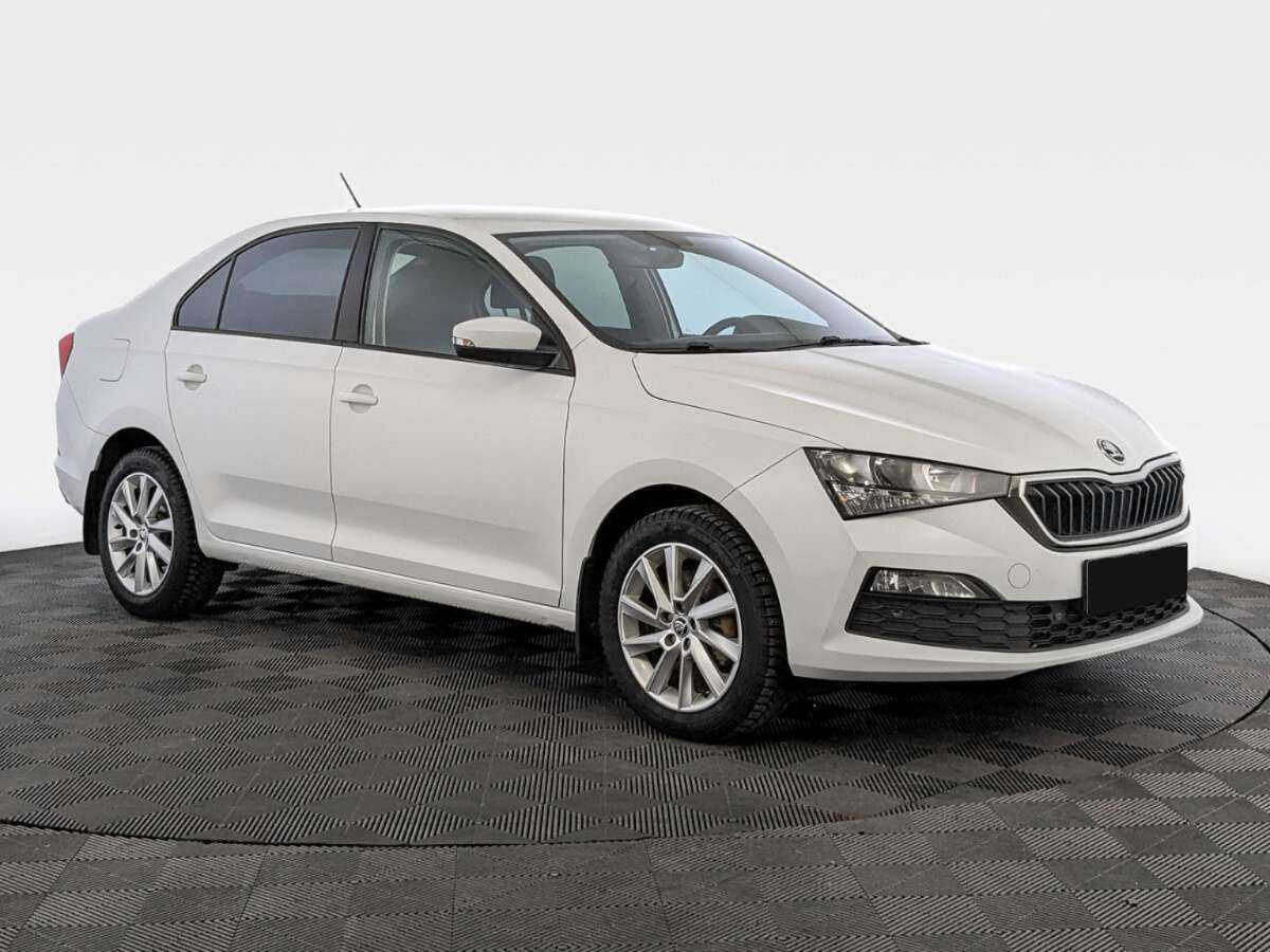 Купить Skoda Rapid с пробегом. Фото: #2