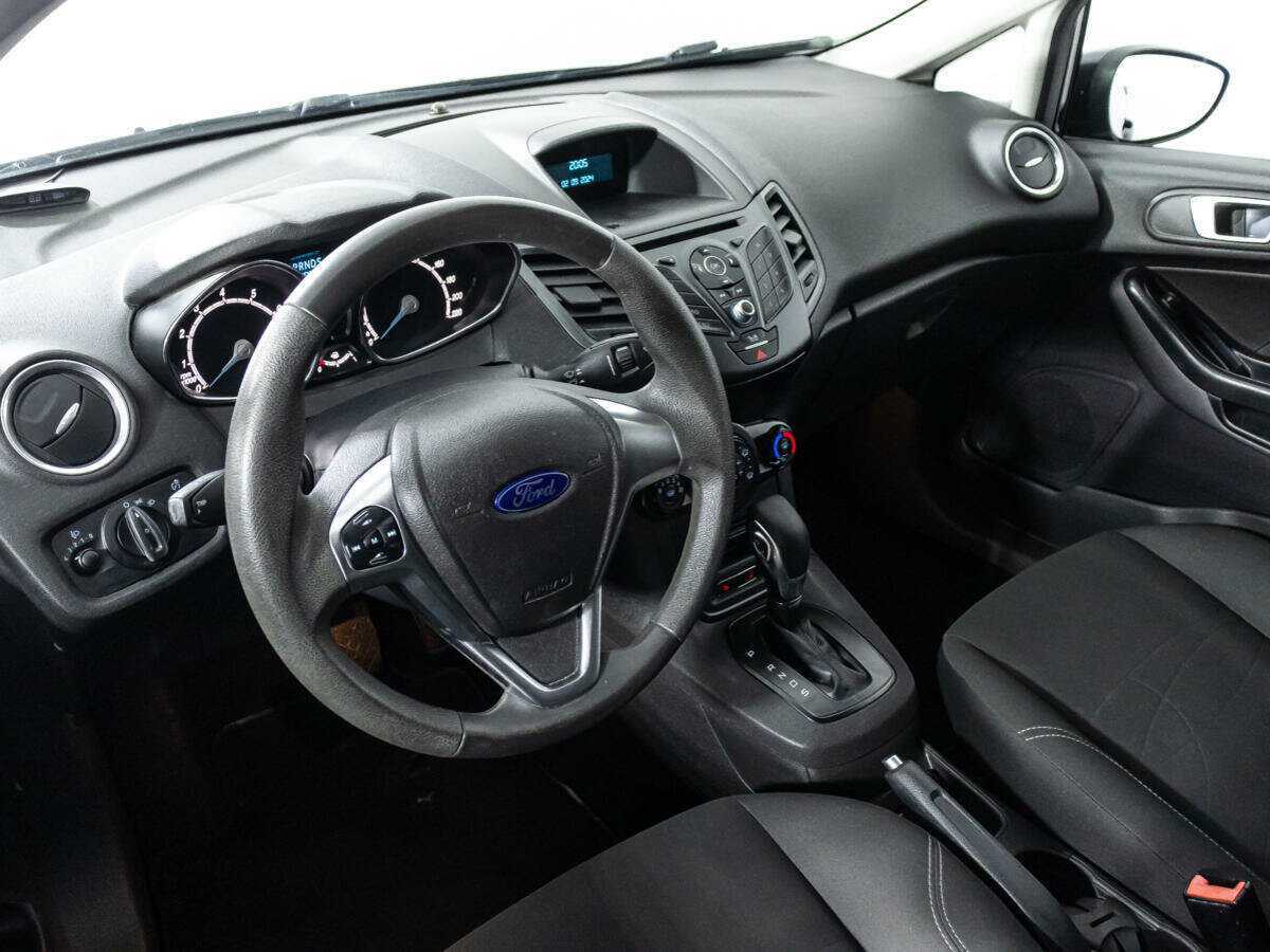 Купить Ford Fiesta с пробегом. Фото: #10