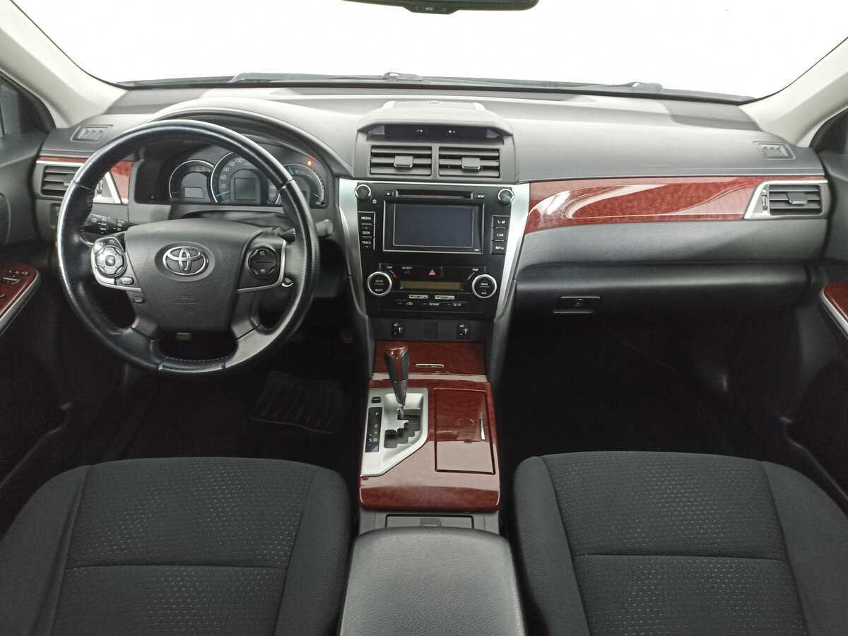 Купить Toyota Camry с пробегом. Фото: #13