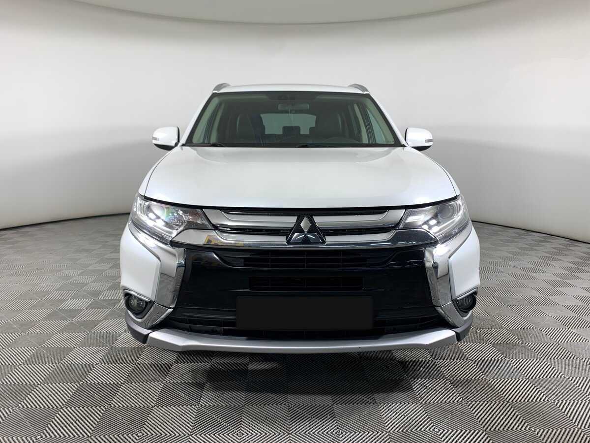 Купить Mitsubishi Outlander с пробегом. Фото: #1