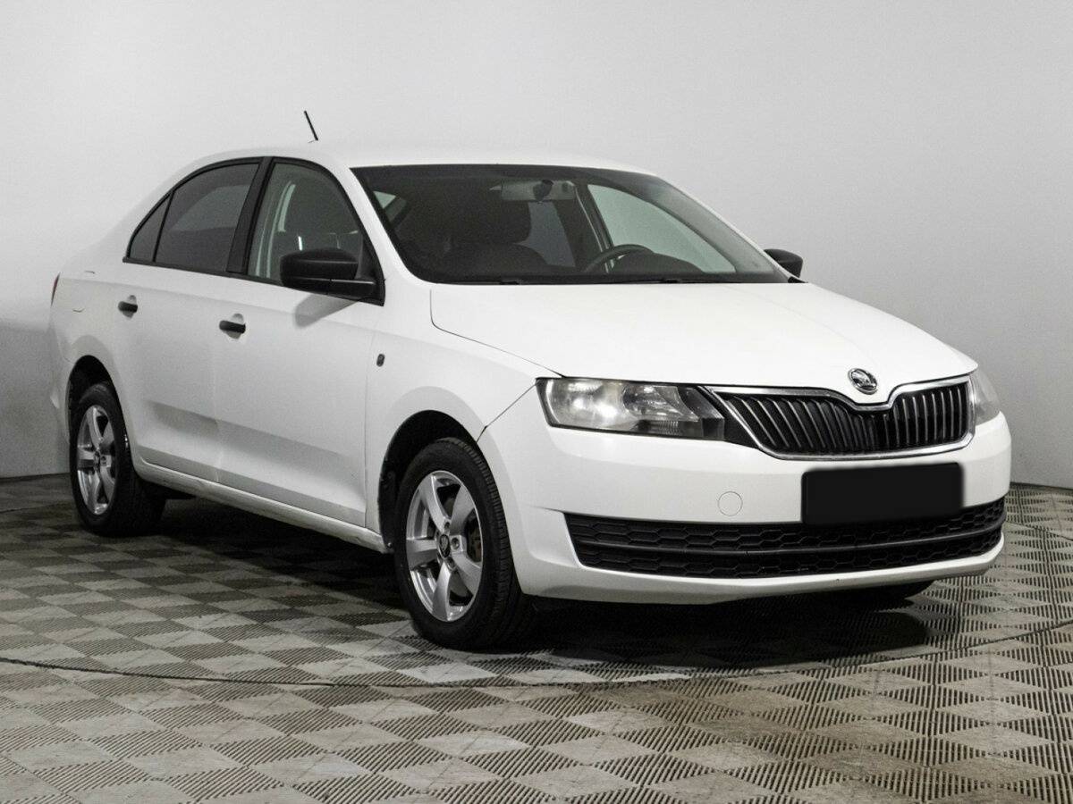 Купить Skoda Rapid с пробегом. Фото: #2