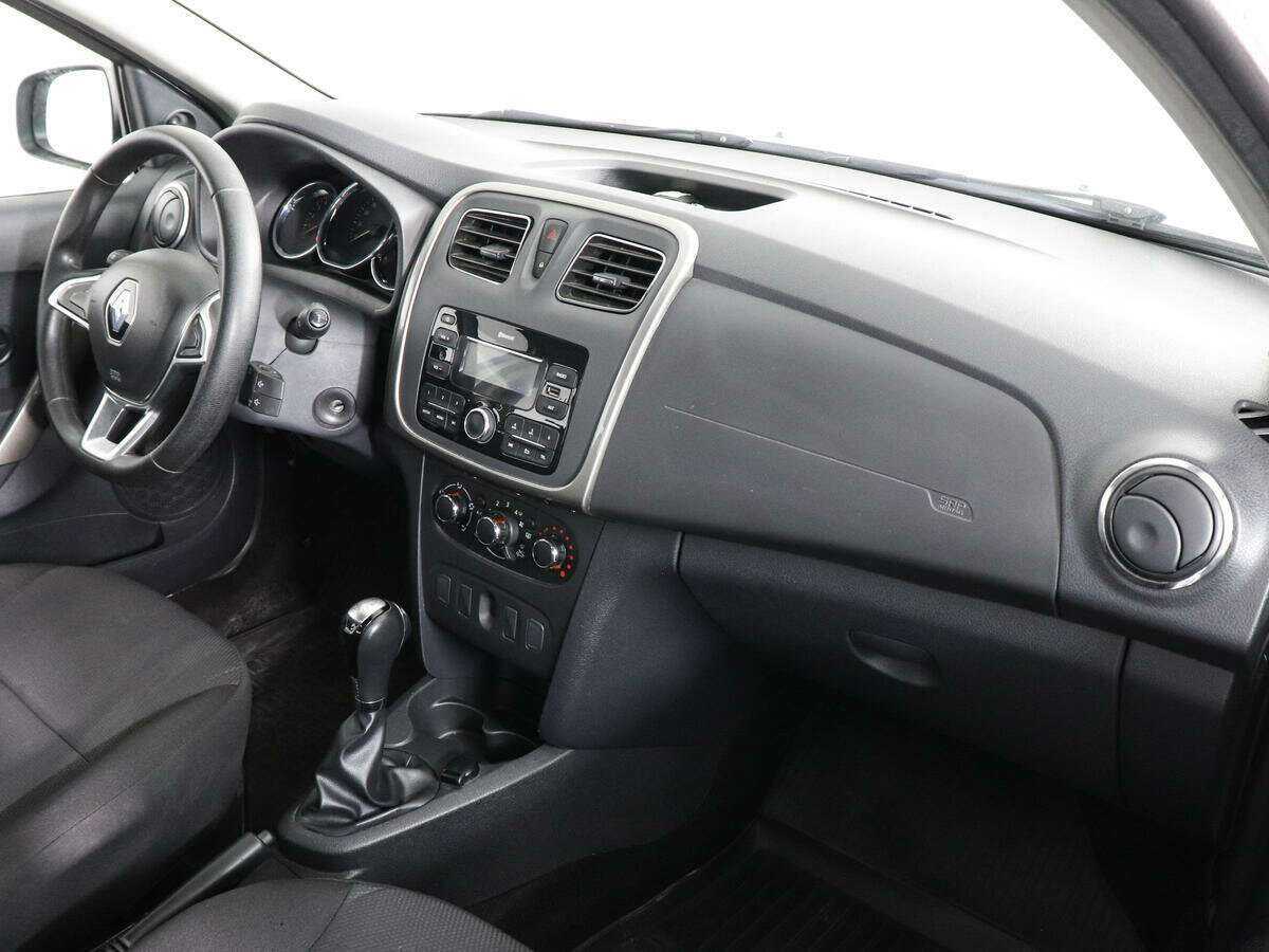Купить Renault Sandero с пробегом. Фото: #9