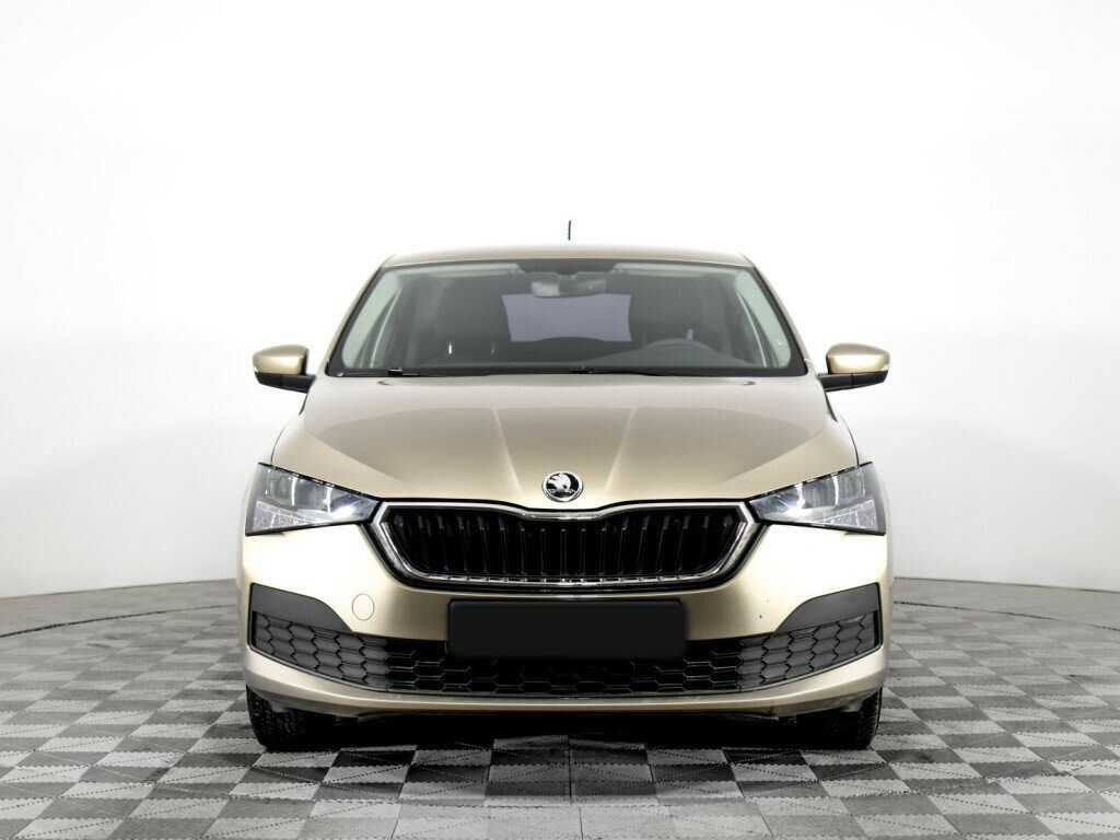 Купить Skoda Rapid с пробегом. Фото: #1