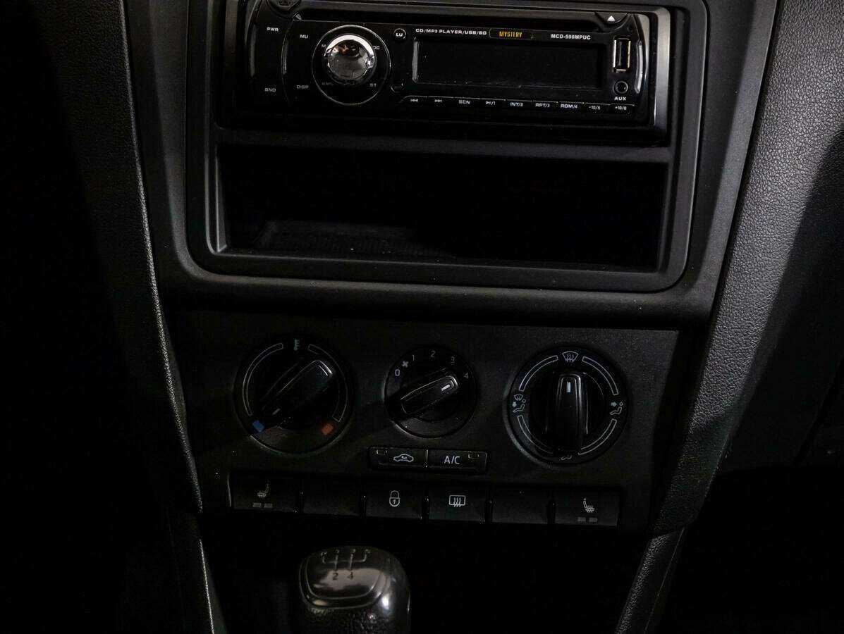 Купить Skoda Rapid с пробегом. Фото: #12