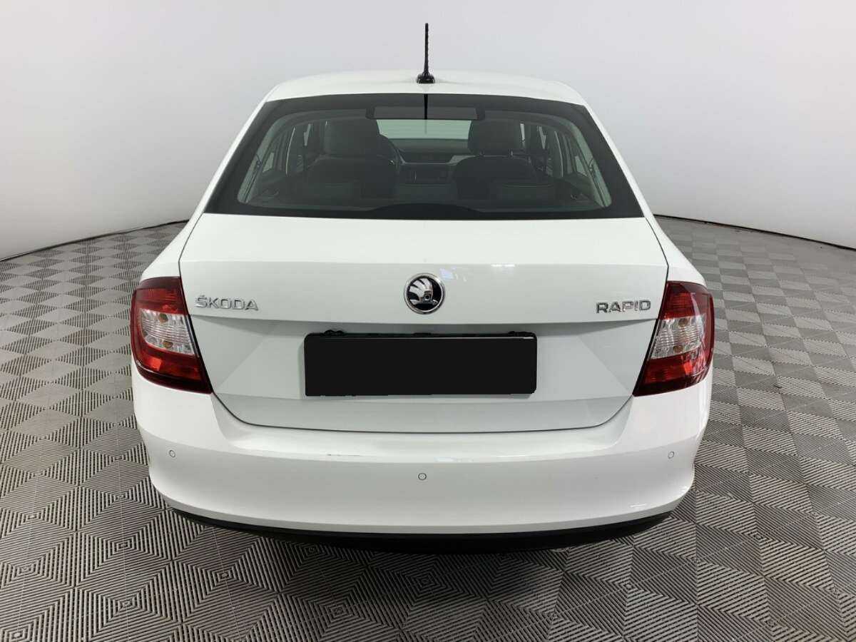 Купить Skoda Rapid с пробегом. Фото: #5