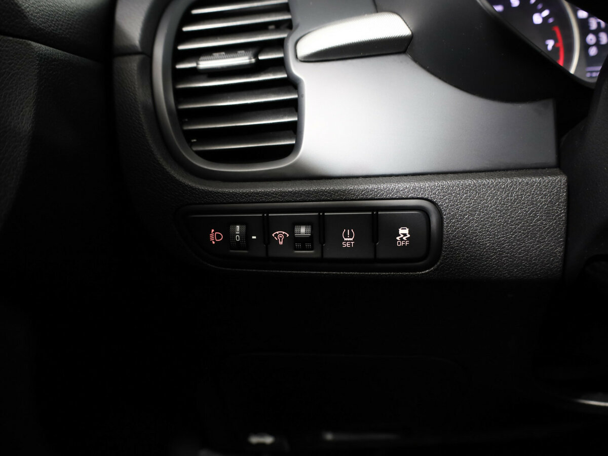 Купить Kia Rio с пробегом. Фото: #21