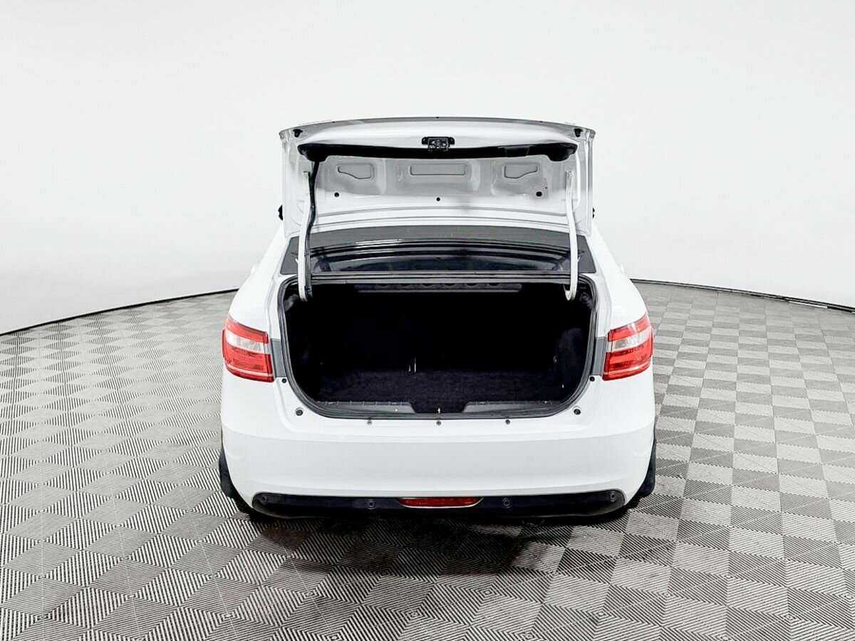 Купить Lada (ВАЗ) Vesta с пробегом. Фото: #7