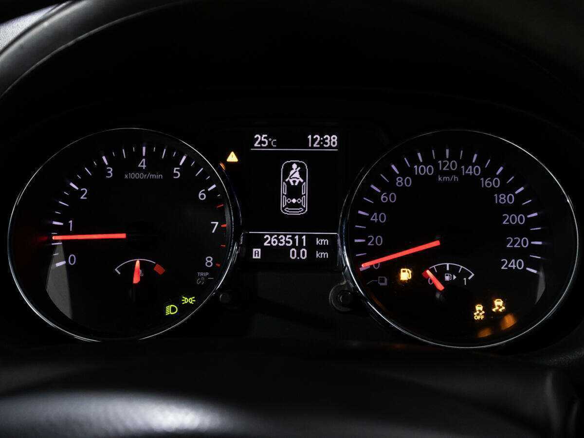 Купить Nissan Qashqai+2 с пробегом. Фото: #11