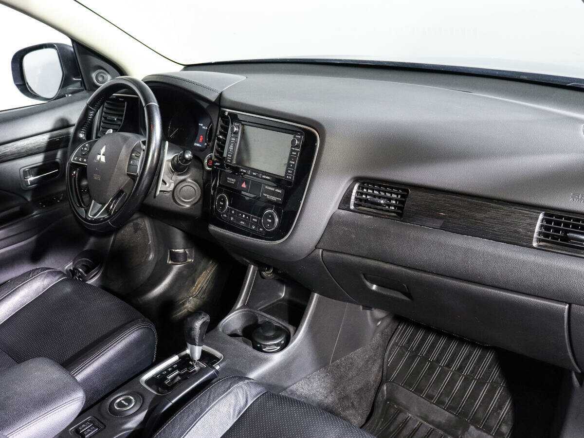 Купить Mitsubishi Outlander с пробегом. Фото: #6