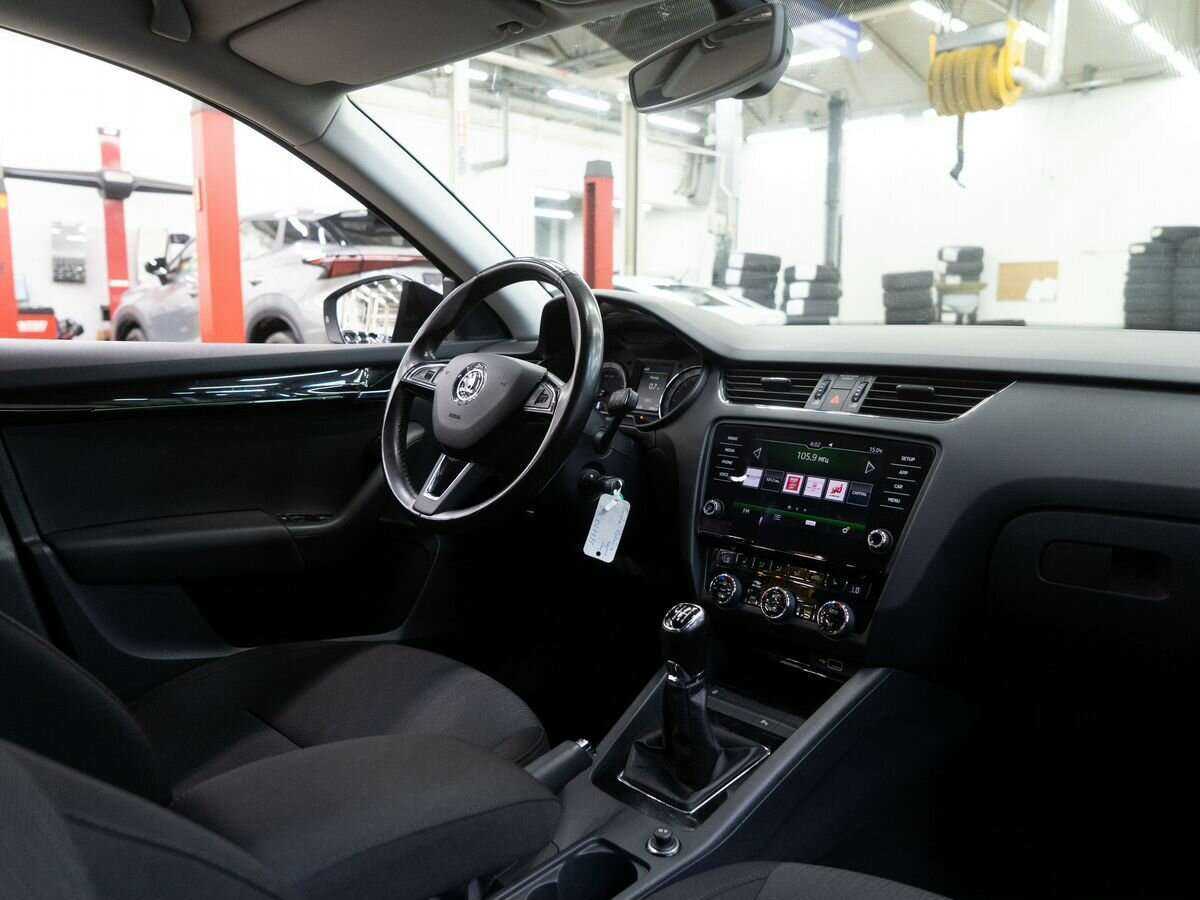 Купить Skoda Octavia с пробегом. Фото: #14