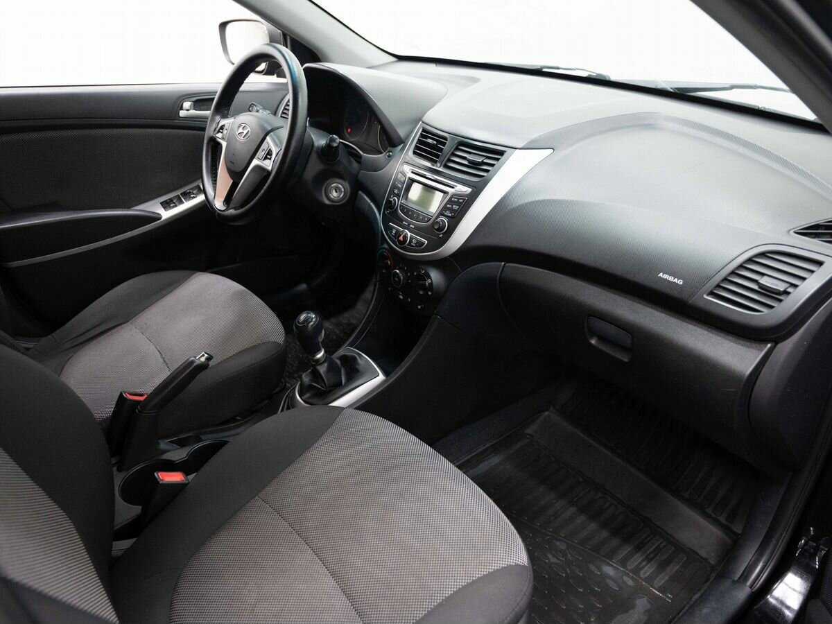 Купить Hyundai Solaris с пробегом. Фото: #10