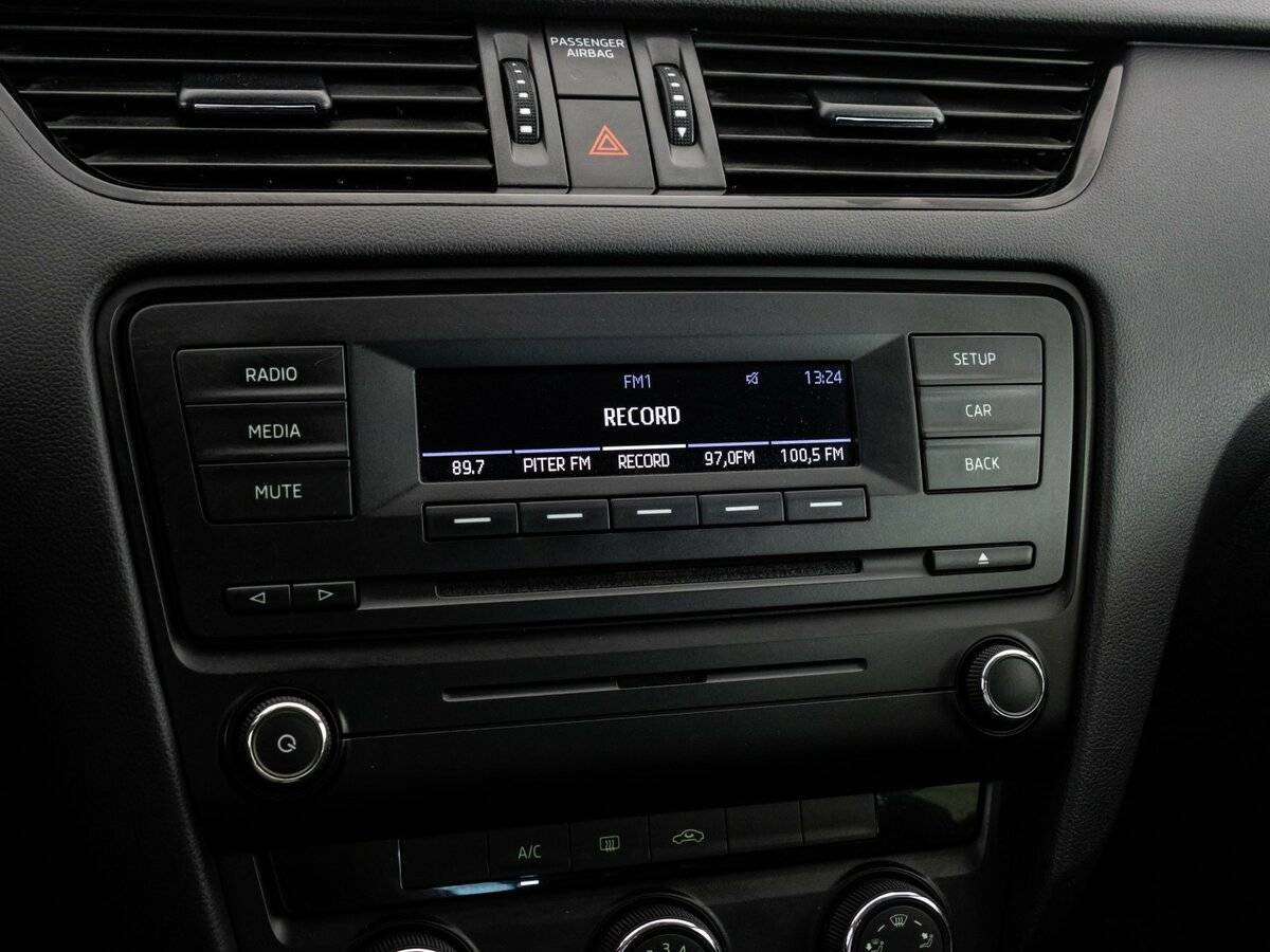 Купить Skoda Octavia с пробегом. Фото: #14