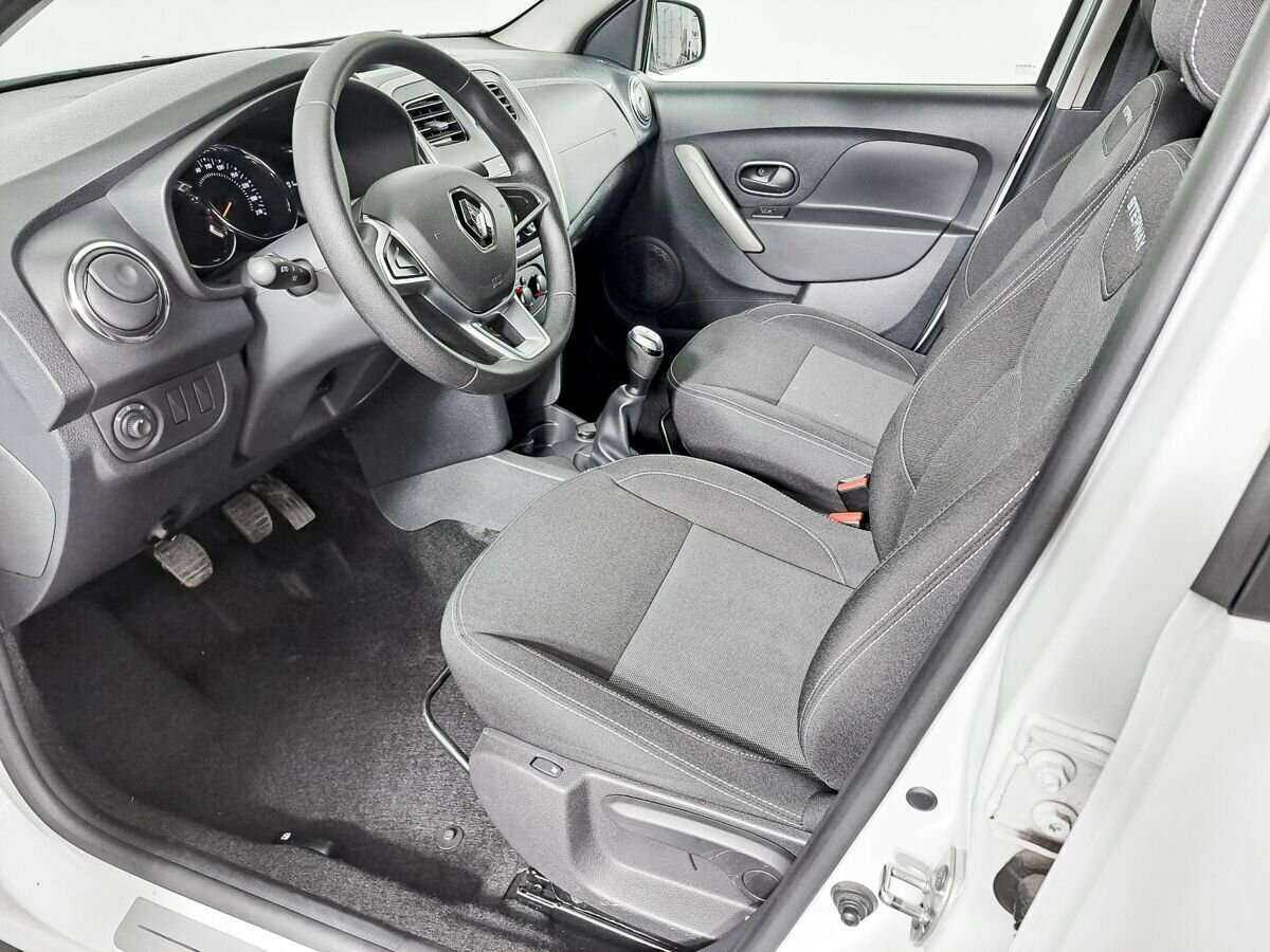 Купить Renault Logan с пробегом. Фото: #13