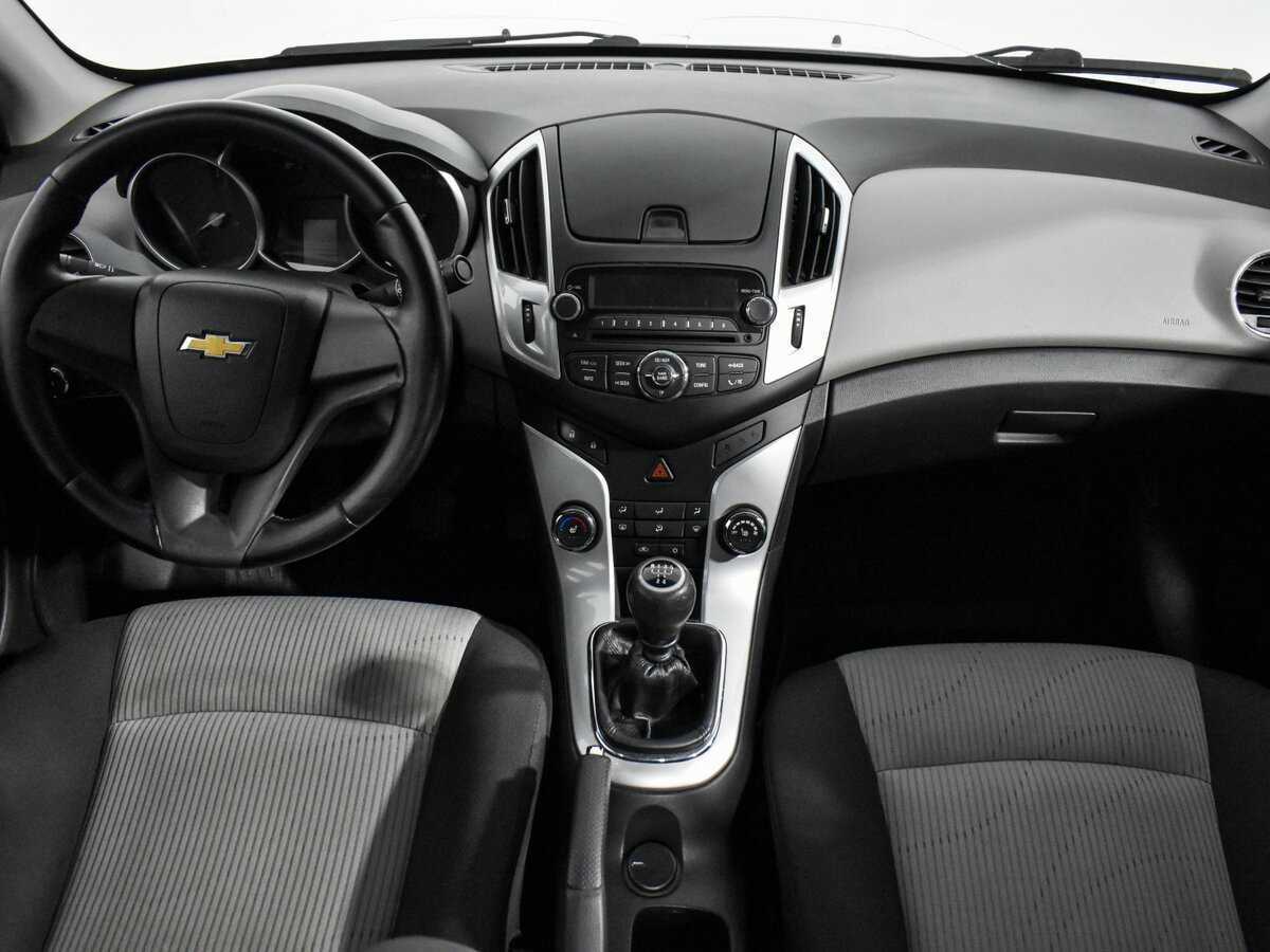 Купить Chevrolet Cruze с пробегом. Фото: #12