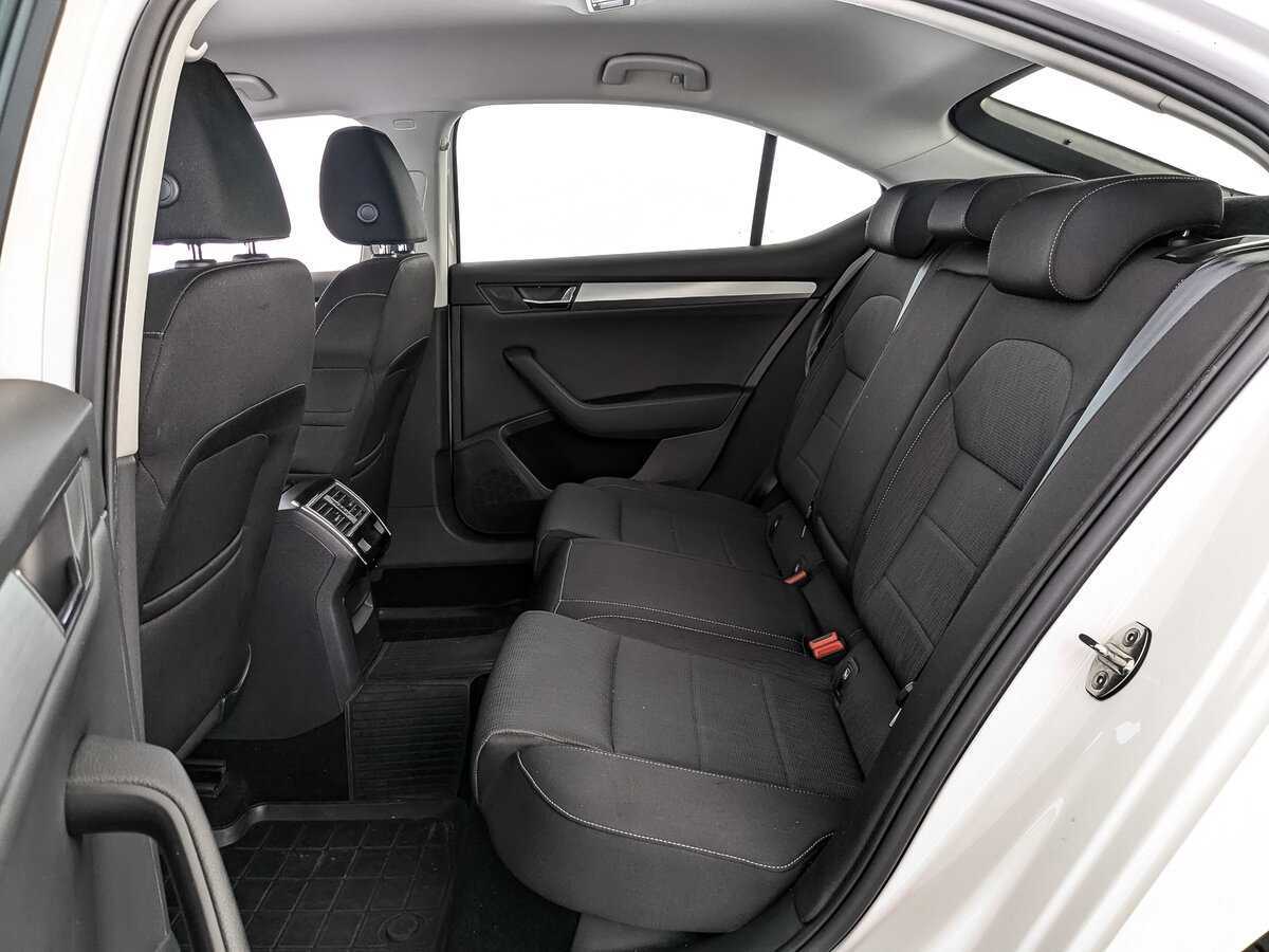 Купить Skoda Superb с пробегом. Фото: #12