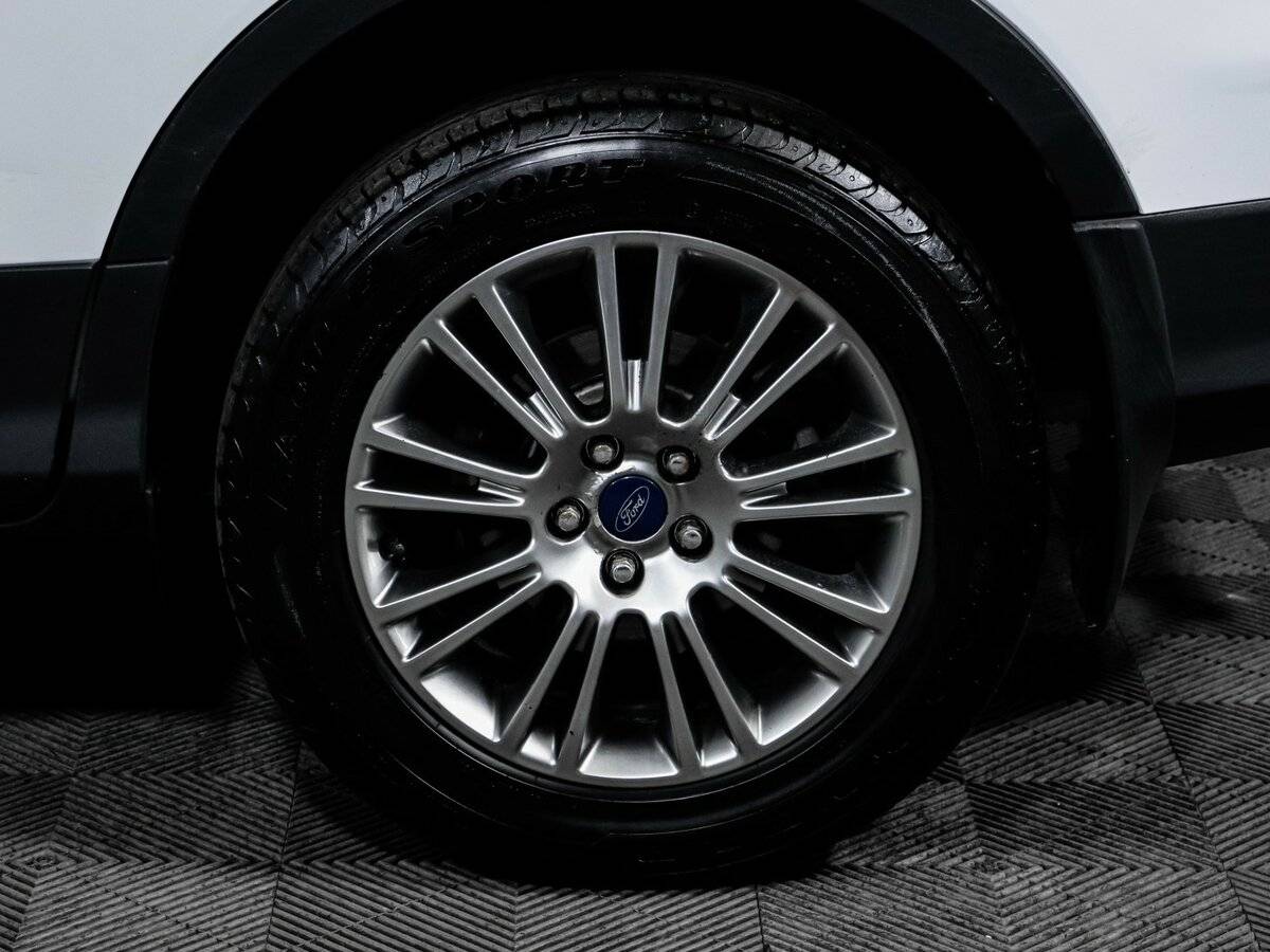Купить Ford Kuga с пробегом. Фото: #12