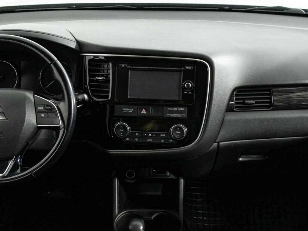 Купить Mitsubishi Outlander с пробегом. Фото: #13