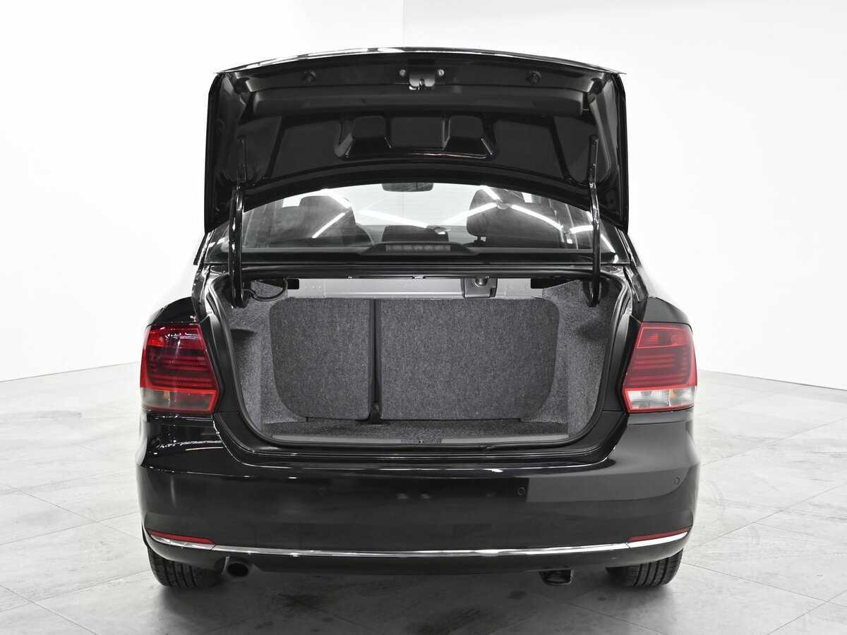 Купить Volkswagen Polo с пробегом. Фото: #4