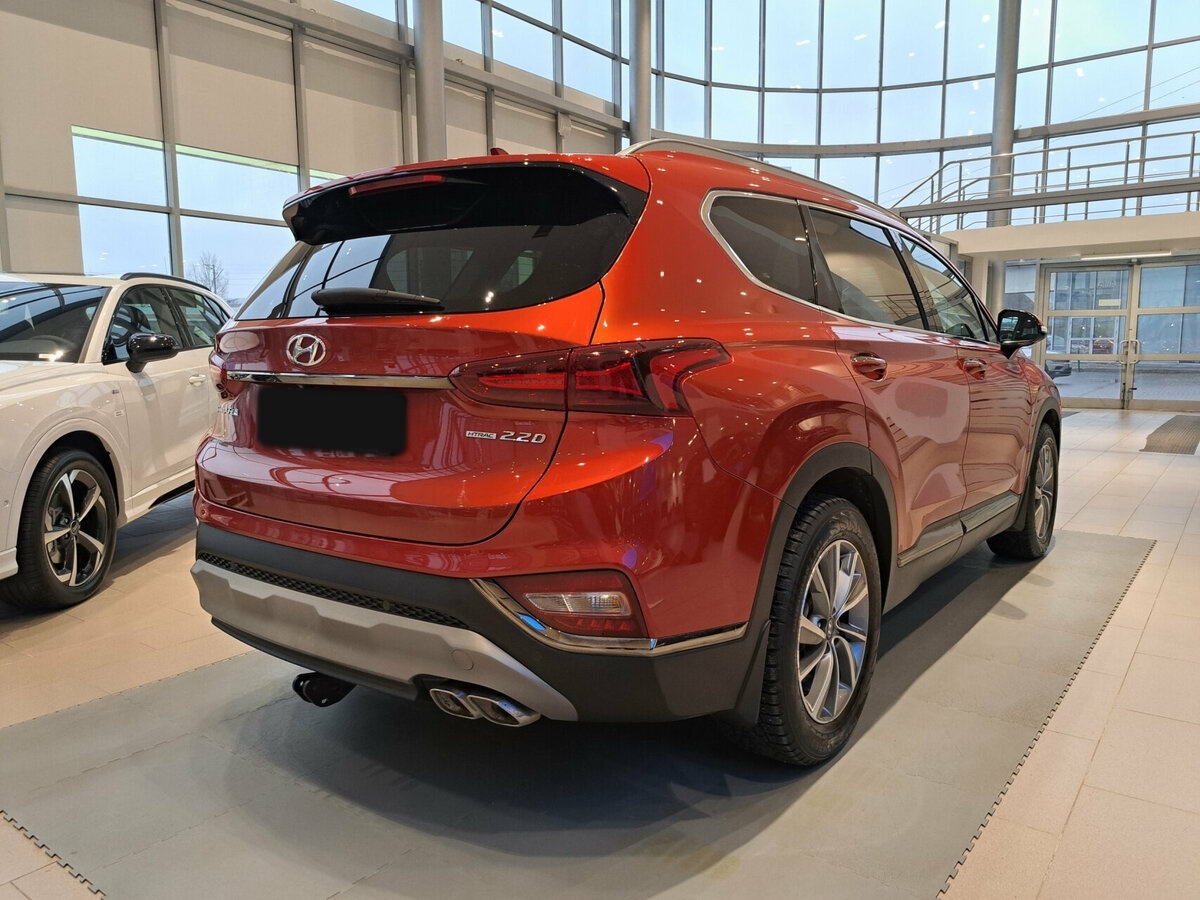 Купить Hyundai Santa Fe с пробегом. Фото: #4