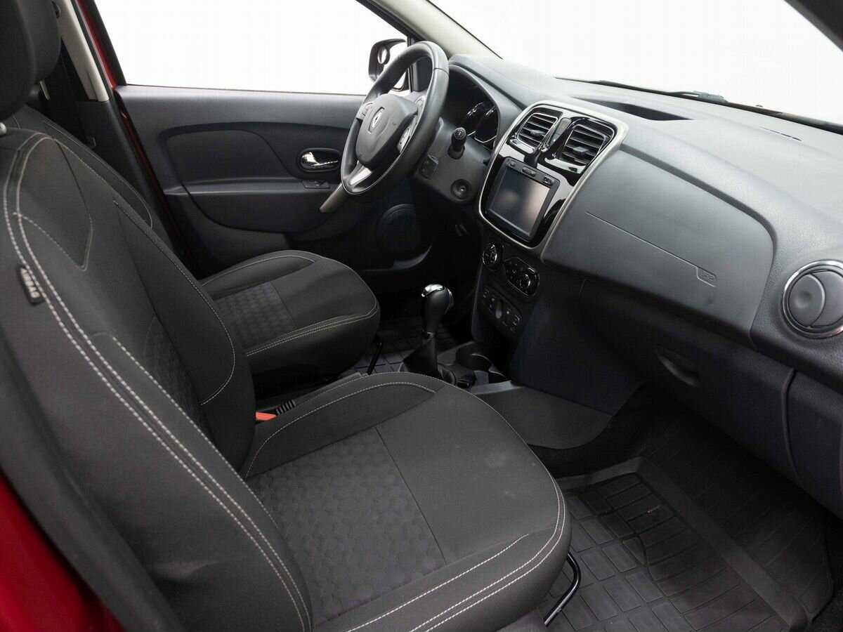 Купить Renault Sandero с пробегом. Фото: #11