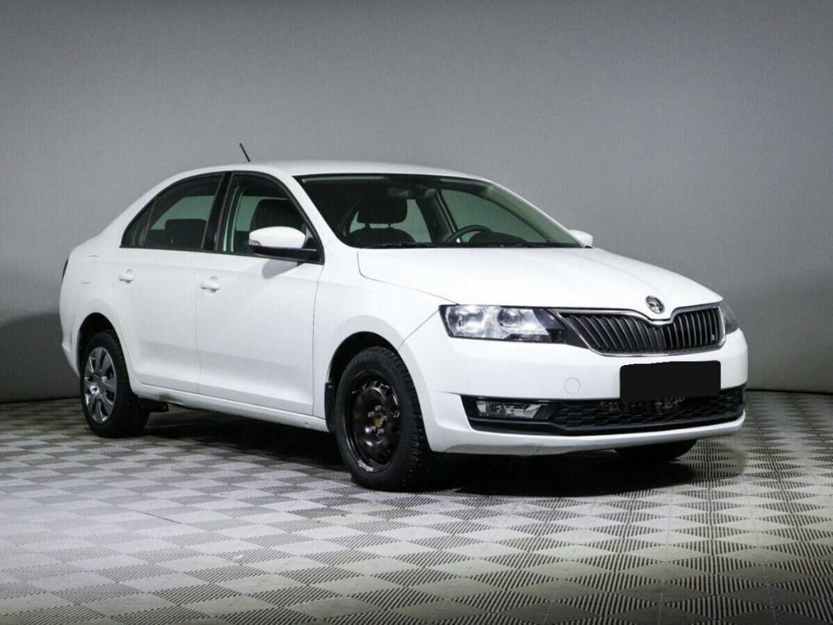 Купить Skoda Rapid с пробегом. Фото: #2