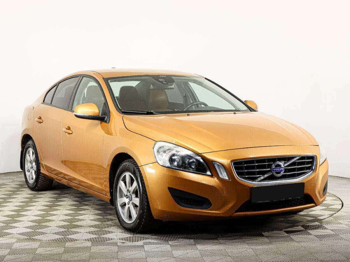 Купить Volvo S60 с пробегом. Фото: #2