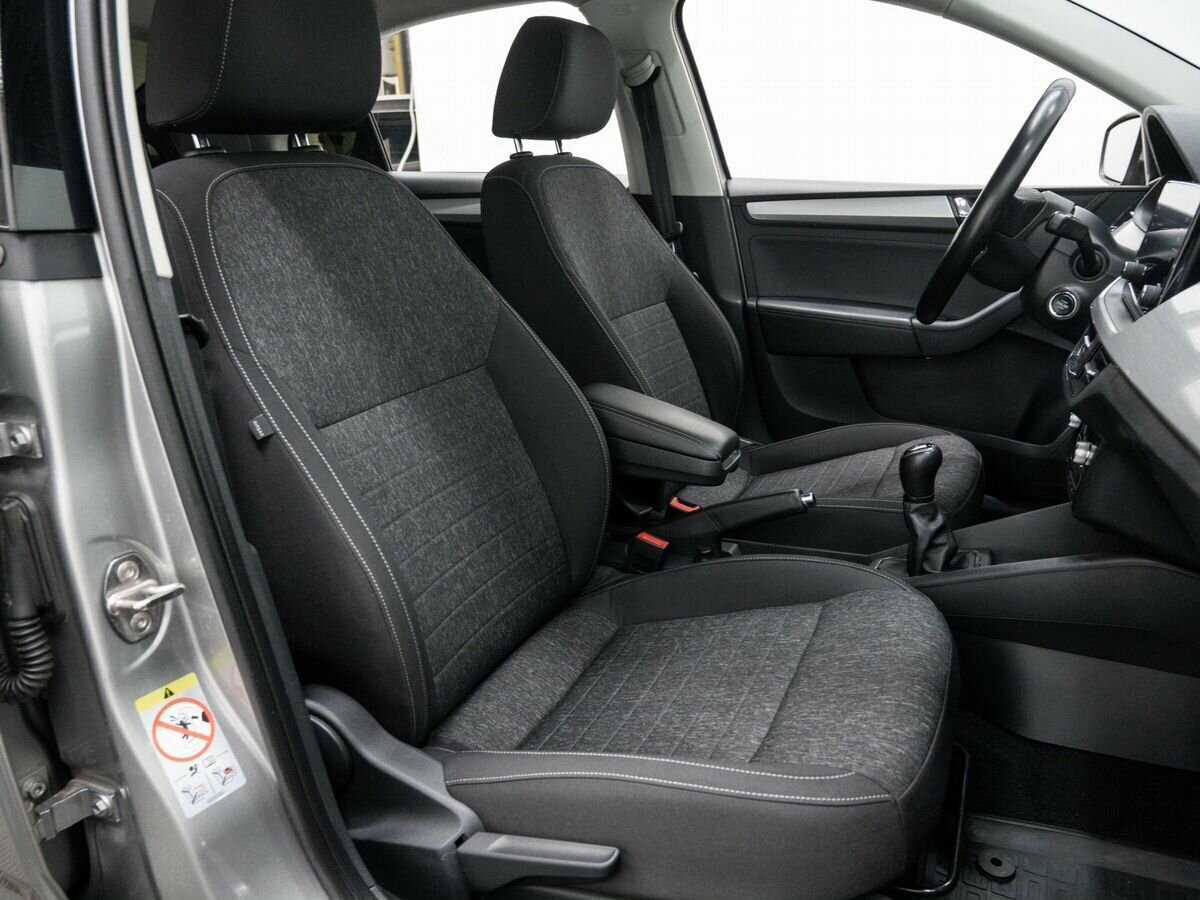Купить Skoda Rapid с пробегом. Фото: #7